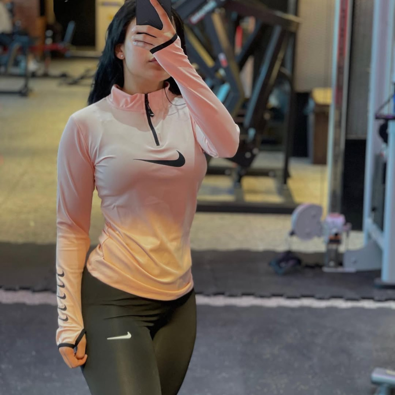 tenu sport nakee